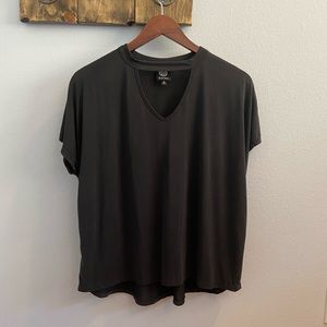 Bobeau Keyhole Shirt